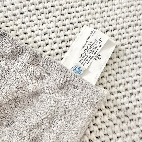 Pottery Barn Kids Light Grey Elephant Thumbie Baby Blanket Lovey Soft Toys NWT - Picture 9 of 9